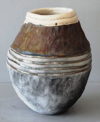 Vase raku (colombins)