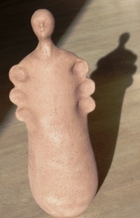 Statuette (grès chamotté)